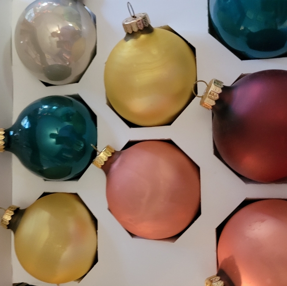 Vintage Christmas ornaments by Holly - Picture 5 of 5
